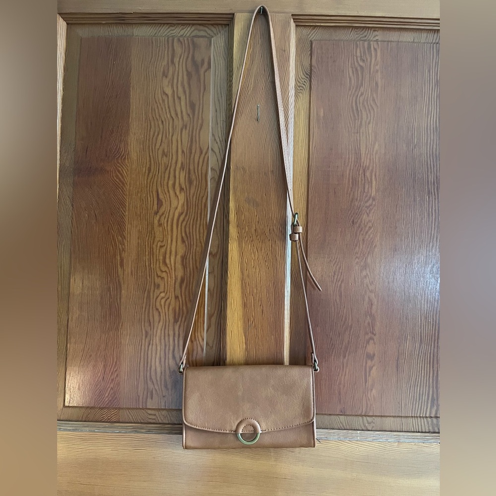 Universal Thread Brown Crossbody Bag/Wallet with Gold Accent - Picture 3 of 6